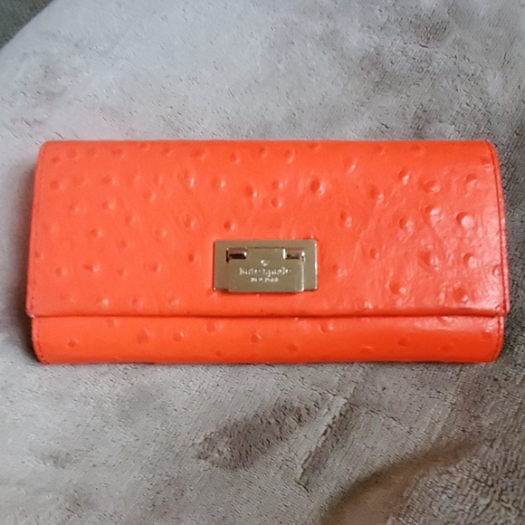 Kate Spade Vintage Orange Wallet - Picture 1 of 4